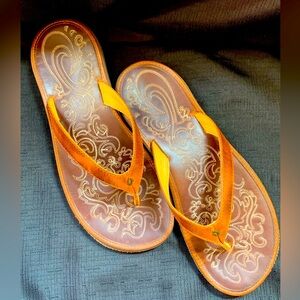 Women’s OluKai leather slide sandals, worn 1x, sz 10, great condition! Like new!